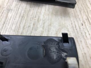 Накладка в салоне 300 04-10