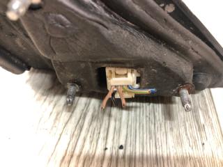 Зеркало левое 300 04-10