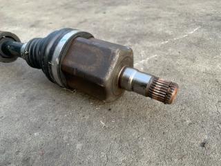 Привод передний левый PASSAT B7 11-15 2012 CBTA 2.5L