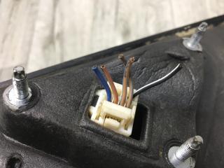 Зеркало правое 300 04-10