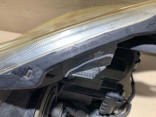 Фара правая PRIUS - 30 09-17