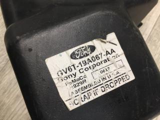 Сабвуфер ESCAPE 12-19 2017 TM2 1.5 M9MA