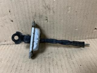 Ограничитель двери передний левый ELANTRA MD 10-15 2013 1.8 G4NB