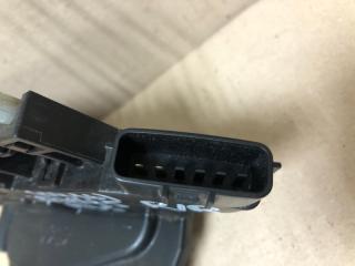 Замок двери задний правый M35/M45 04-10 2004 3.5 VQ35DE