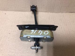 Ограничитель двери передний левый M35/M45 04-10 2004 3.5 VQ35DE