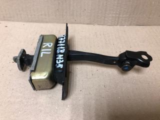 Ограничитель двери передний левый M35/M45 04-10 2004 3.5 VQ35DE