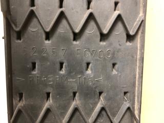 Накладка противотуманной фары левая M35/M45 04-10 2004 3.5 VQ35DE