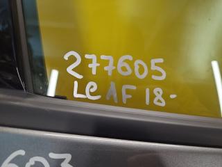 Стекло двери переднее правое LEAF 18-