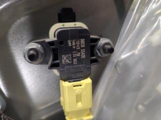 Датчик удара передний правый LEAF 18-