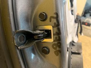 Ограничитель двери передний правый NISSAN LEAF 18-