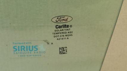 Стекло двери переднее левое FOCUS 10-18