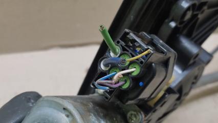 Стеклоподъемник передний левый FORD FUSION 14- 2.5L