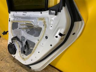 Дверь задняя правая LEAF 18-