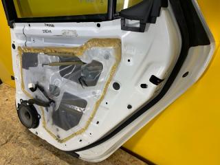 Дверь задняя правая LEAF 18-