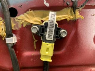 Датчик удара передний правый NISSAN LEAF 18-