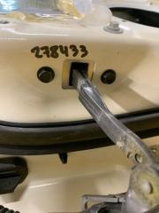 Ограничитель двери передний правый NISSAN LEAF 18-