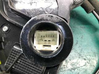 Замок двери передний левый CAMRY 40 06-11