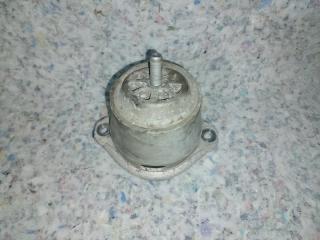 Подушка двигателя TOUAREG 10-17