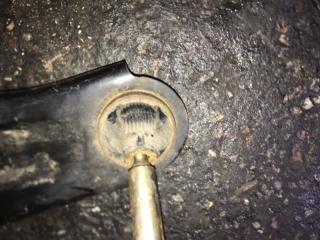 Рычаг передней подвески нижний левый NISSAN LEAF 10-17