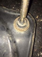 Рычаг передней подвески нижний левый LEAF 10-17