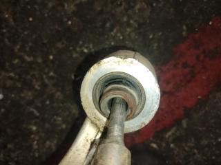 Рычаг передней подвески нижний правый X-TRAIL T30 01-07