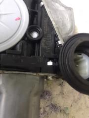 Стеклоподъемник задний правый PRIUS - 30 09-17