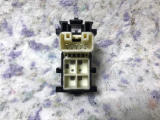 Кнопка стеклоподъемника задняя правая PRIUS C/AQUA 11-14