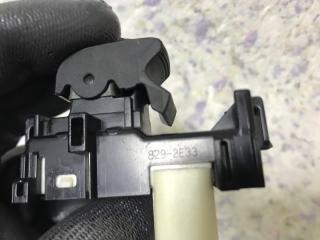 Кнопка стеклоподъемника задняя правая TOYOTA PRIUS C/AQUA 11-14