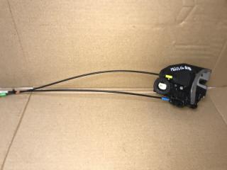 Замок двери задний правый TOYOTA PRIUS C/AQUA 11-14