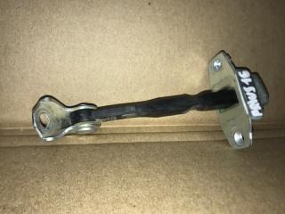 Ограничитель двери задний правый PRIUS C/AQUA 11-14