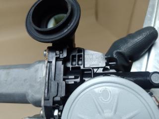 Стеклоподъемник задний правый TOYOTA AURIS 06-12