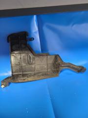 Дефлектор радиатора левый LEAF 10-17