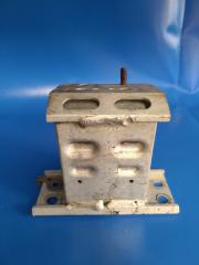 Кронштейн усилителя переднего бампера передний левый PRIUS - 30 09-17