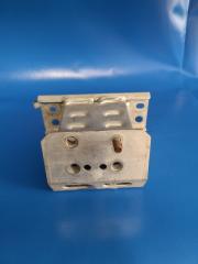 Кронштейн усилителя переднего бампера передний левый TOYOTA PRIUS - 30 09-17