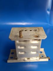 Кронштейн усилителя переднего бампера передний левый PRIUS - 30 09-17