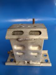 Кронштейн усилителя переднего бампера передний левый PRIUS - 30 09-17