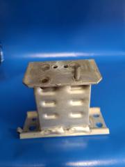 Кронштейн усилителя переднего бампера передний правый PRIUS - 30 09-17