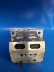 Кронштейн усилителя переднего бампера передний левый TOYOTA PRIUS - 30 09-17