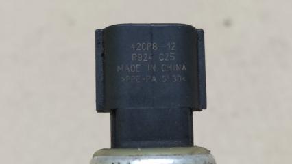 Датчик давления кондиционера KIA SORENTO XM 09-14 2.4