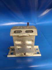 Кронштейн усилителя переднего бампера передний левый PRIUS - 30 09-17