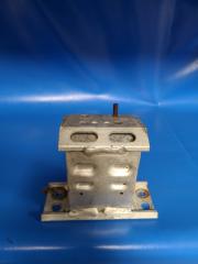 Кронштейн усилителя переднего бампера передний левый PRIUS - 30 09-17