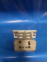 Кронштейн усилителя переднего бампера передний левый TOYOTA PRIUS - 30 09-17