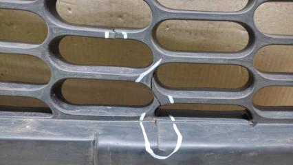 Решетка переднего бампера CX-7 06-12 2008 2.3 L3