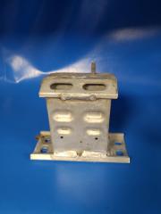 Кронштейн усилителя переднего бампера передний левый PRIUS - 30 09-17