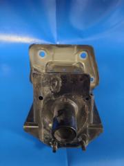 Кронштейн усилителя переднего бампера левый NISSAN LEAF 10-17