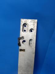 Усилитель переднего бампера передний TOYOTA PRIUS - 30 09-17