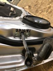 Запчасть ограничитель двери передний правый HONDA CIVIC 4D 06-11