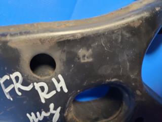 Рычаг передней подвески нижний передний правый AURIS 06-12