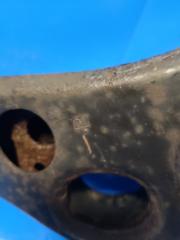 Рычаг передней подвески нижний передний правый PRIUS - 30 09-17