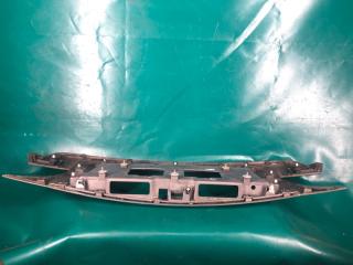 Накладка крышки багажника M25/M37/M56/Q70/M35H 10-16 2010 Седан 3.7 VQ37VHR